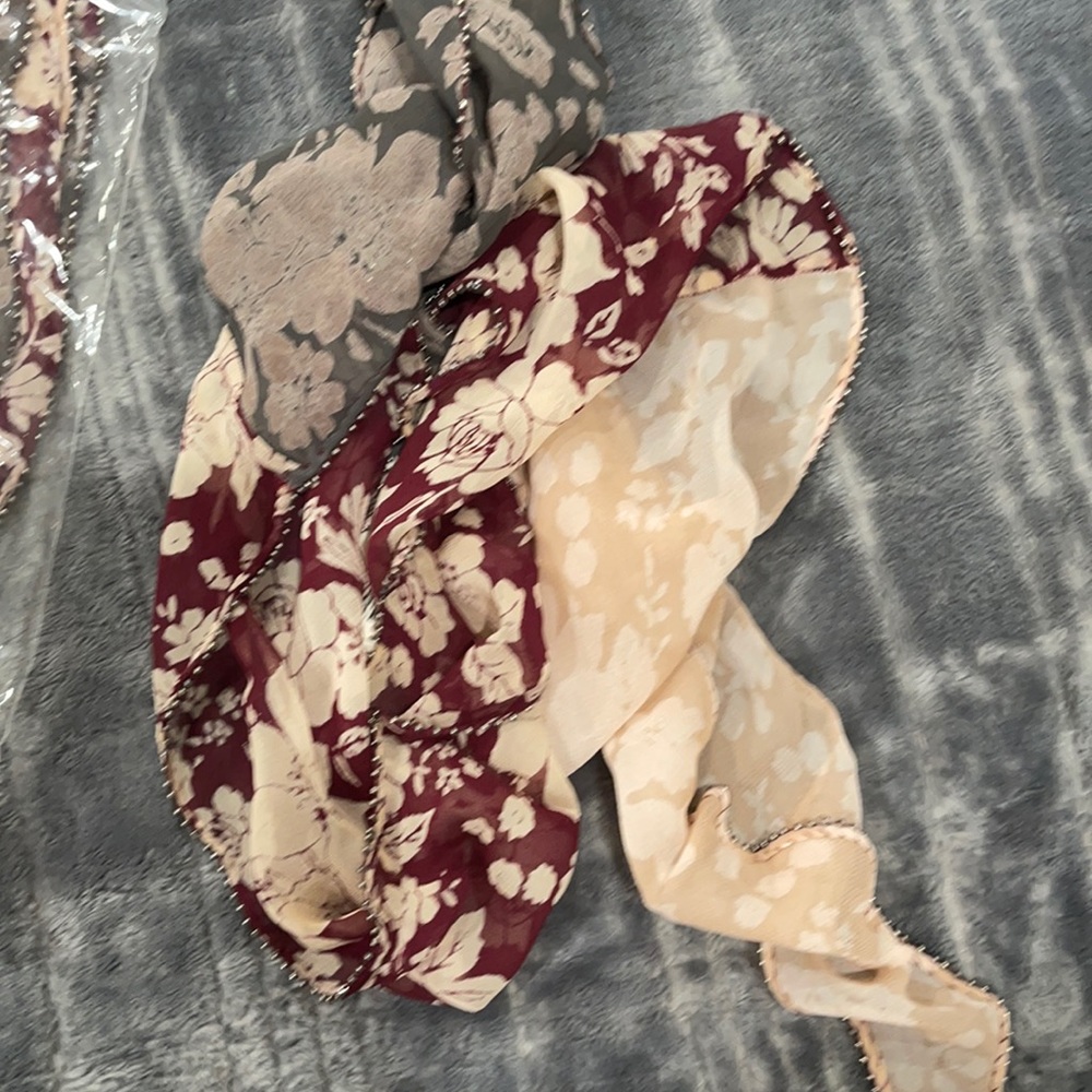 Brand-new Chan Lou Scarf anthropology